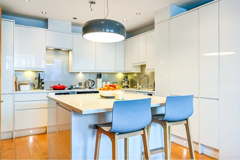 Room Drayton Park in Greater London