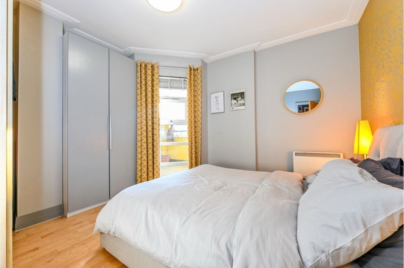Room Drayton Park in Greater London