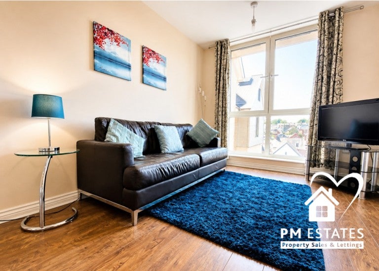 Flat Riverside in East Hertfordshire