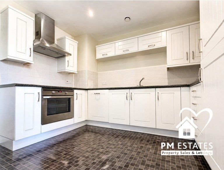 Flat Riverside in East Hertfordshire