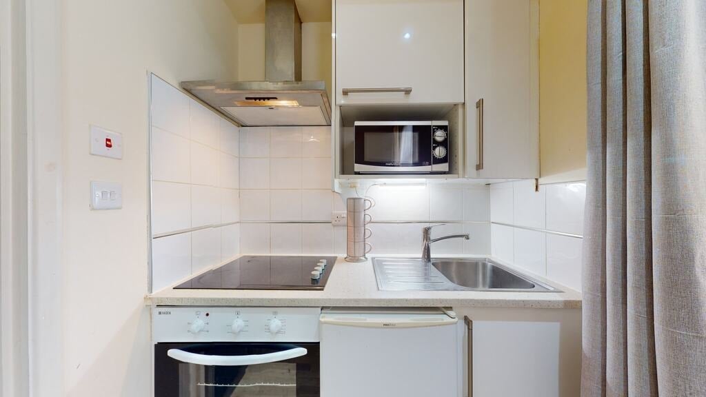 Flat Anson Road in Greater London