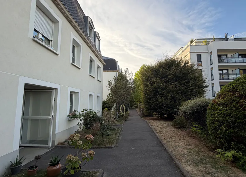 Appartement Allée Bossuet à Chennevières-sur-Marne