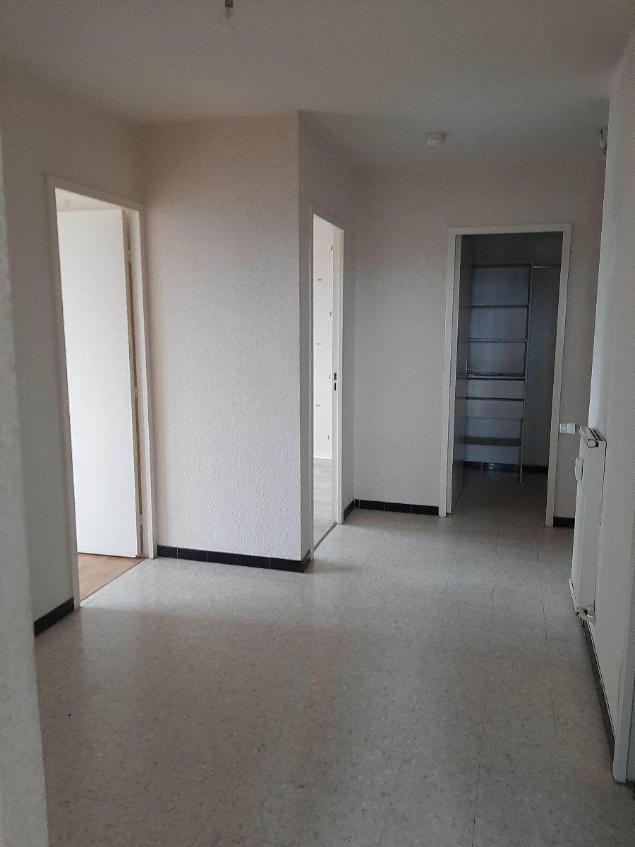 Appartement Avenue Mellet Mandard à Saint-Just-Saint-Rambert