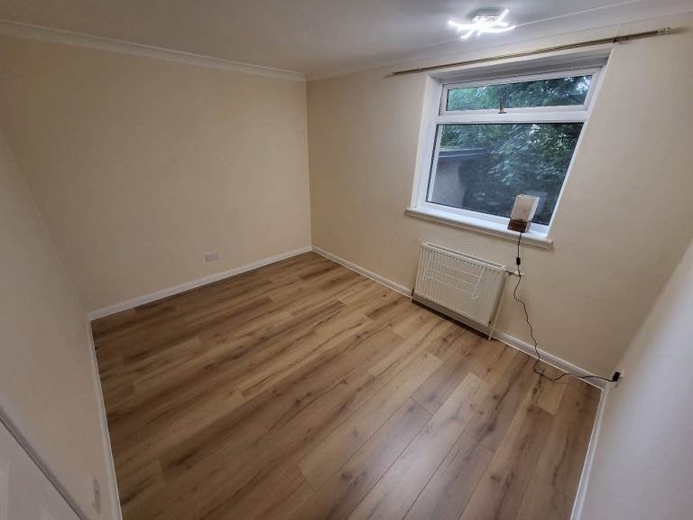 Flat Eddlewood Road in Glasgow