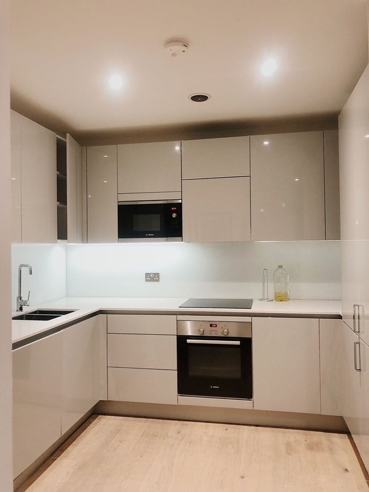 Flat Sayer Street in Greater London
