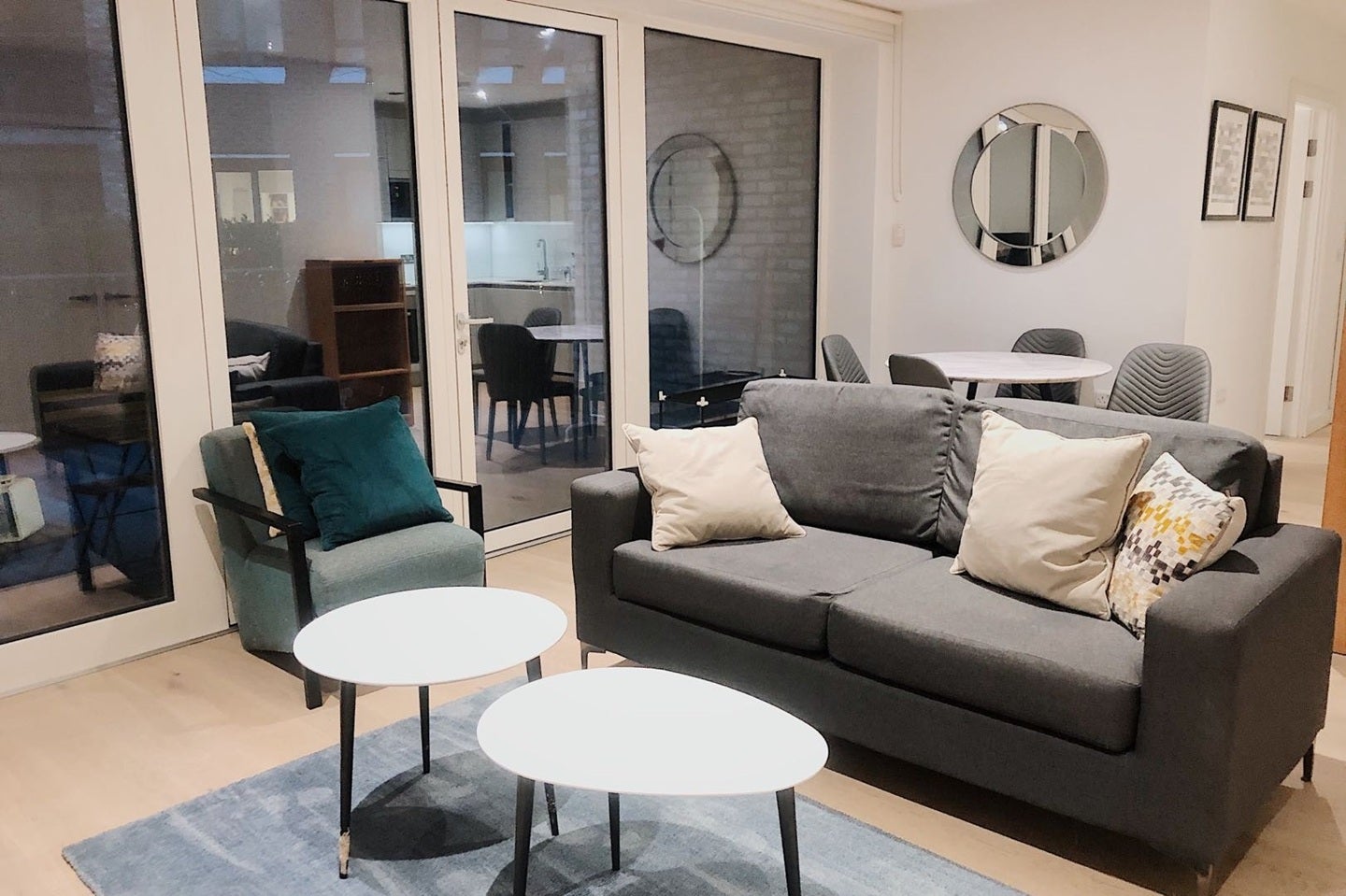 Flat Sayer Street in Greater London