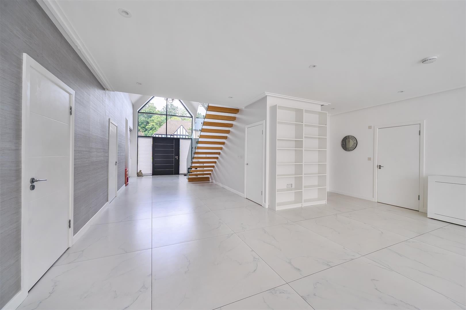 House Barham Avenue in Hertsmere