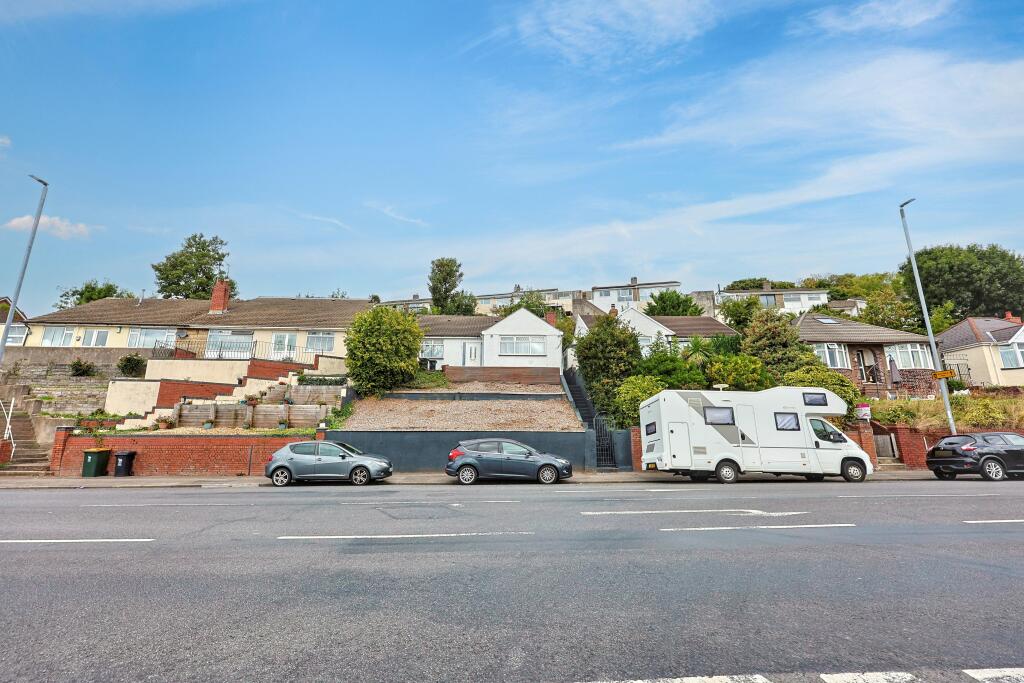 Flat Chepstow Road in Llanmartin