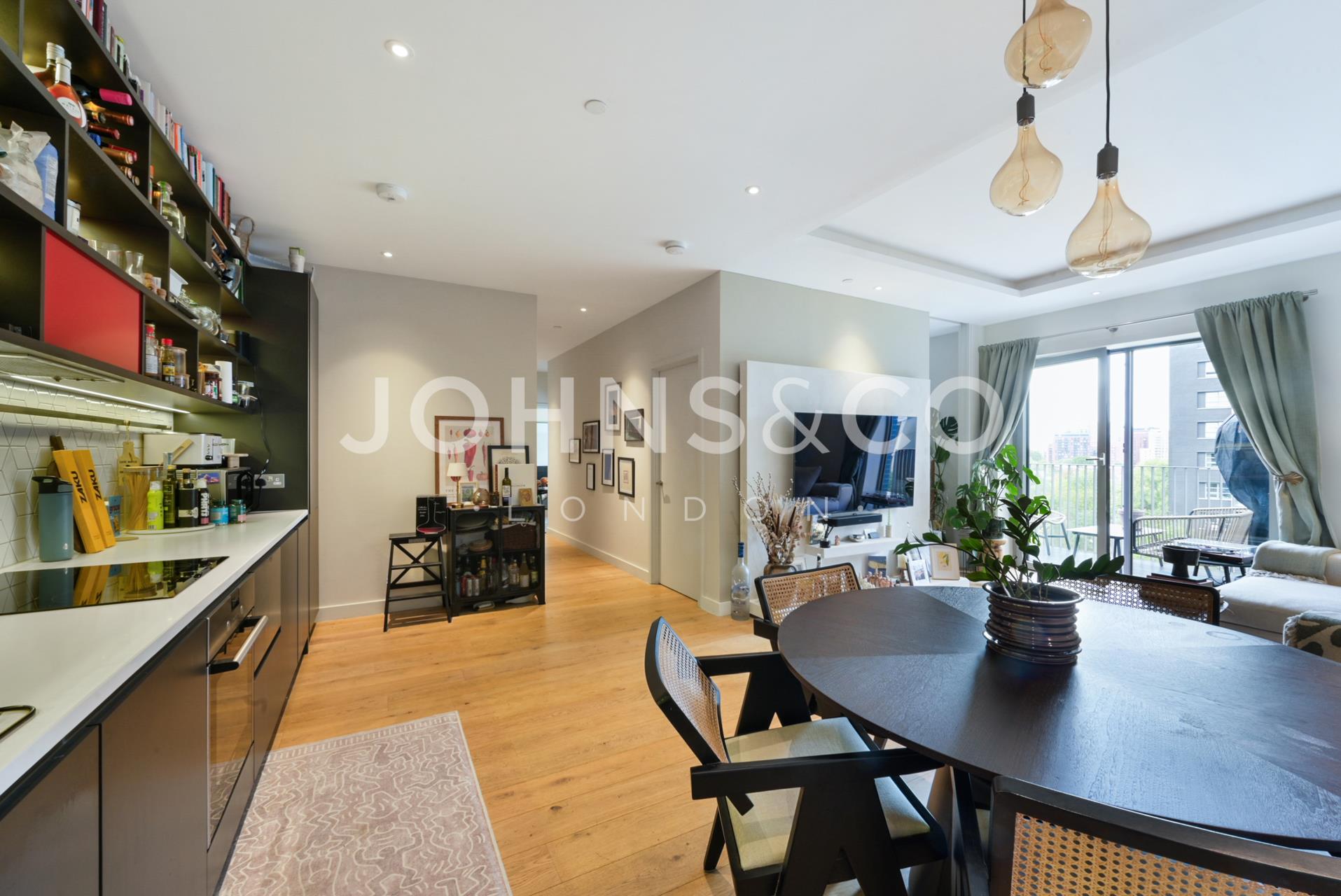 Flat Hope Street in Greater London