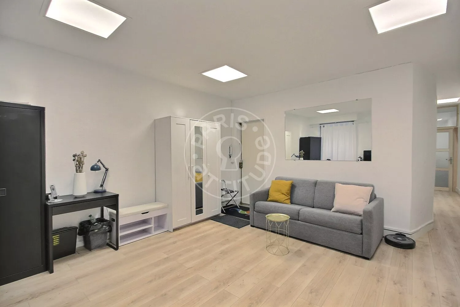 Flat Rue Béranger in Paris