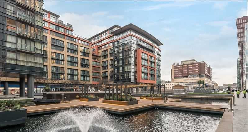 Flat Merchant Square in City of Westminster