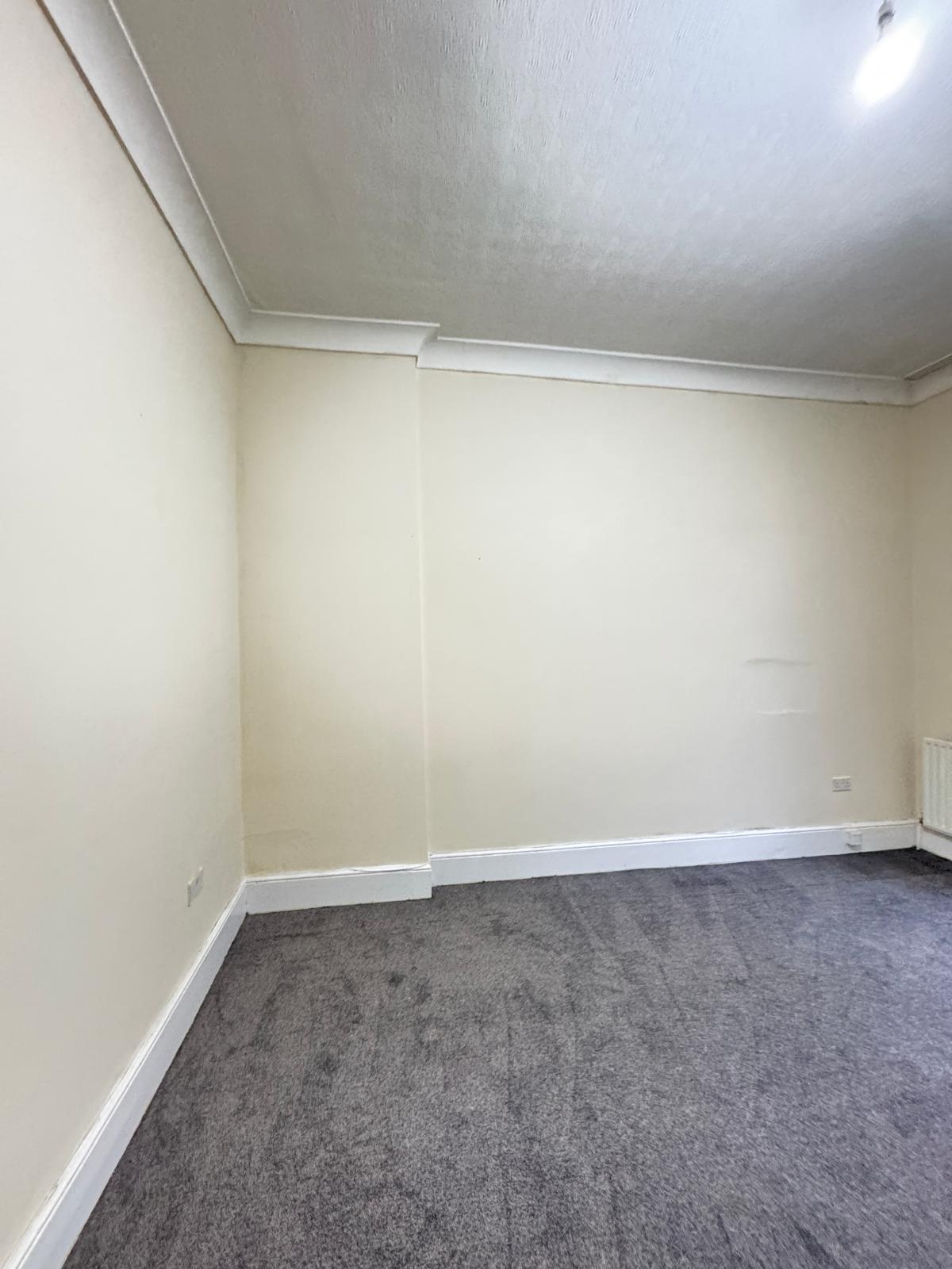 Flat Mansfield Road in Greater London