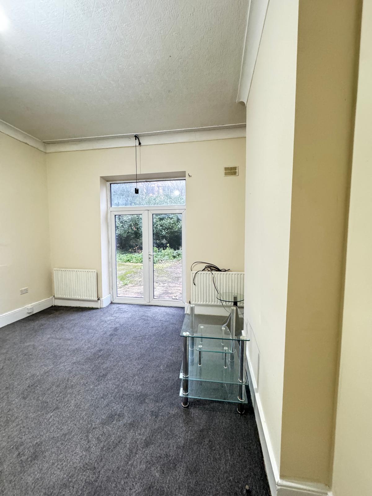 Flat Mansfield Road in Greater London