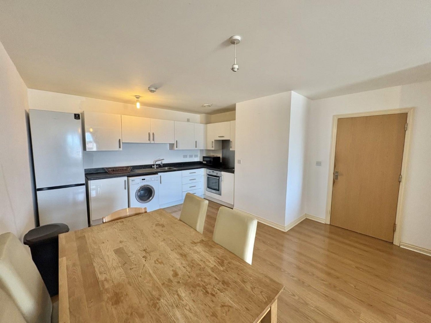 Flat Varcoe Gardens in Greater London