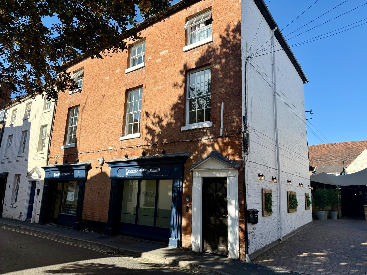 Flat New Street in Warwick