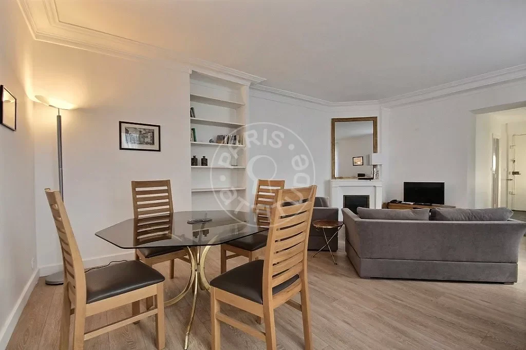 Appartement Rue du Bac à Paris