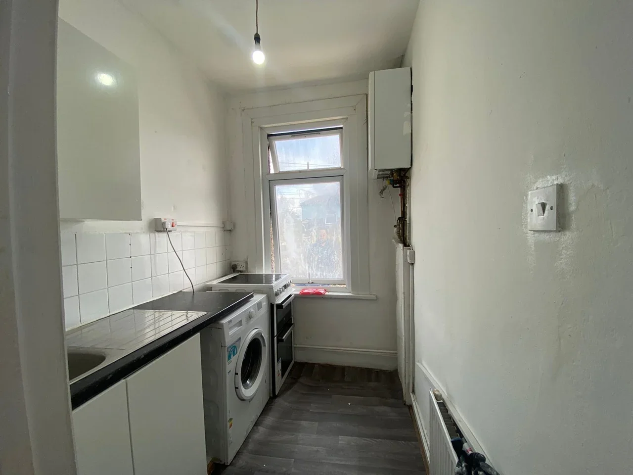 Flat Natal Road in Greater London