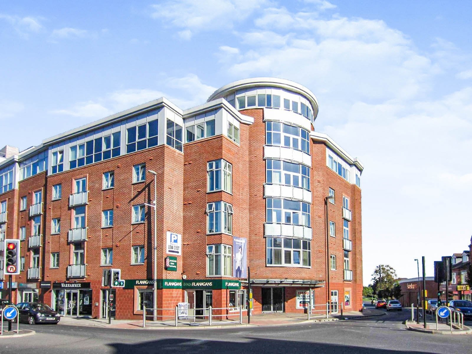 Flat Lloyd Street in Trafford