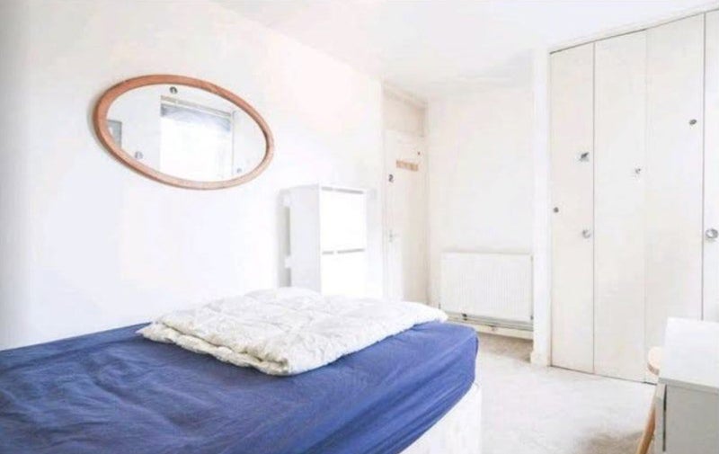 Room Cambalt Road in Greater London