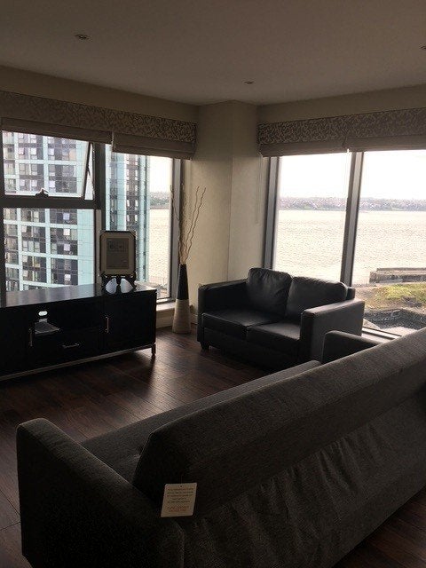 Flat William Jessop Way in Liverpool