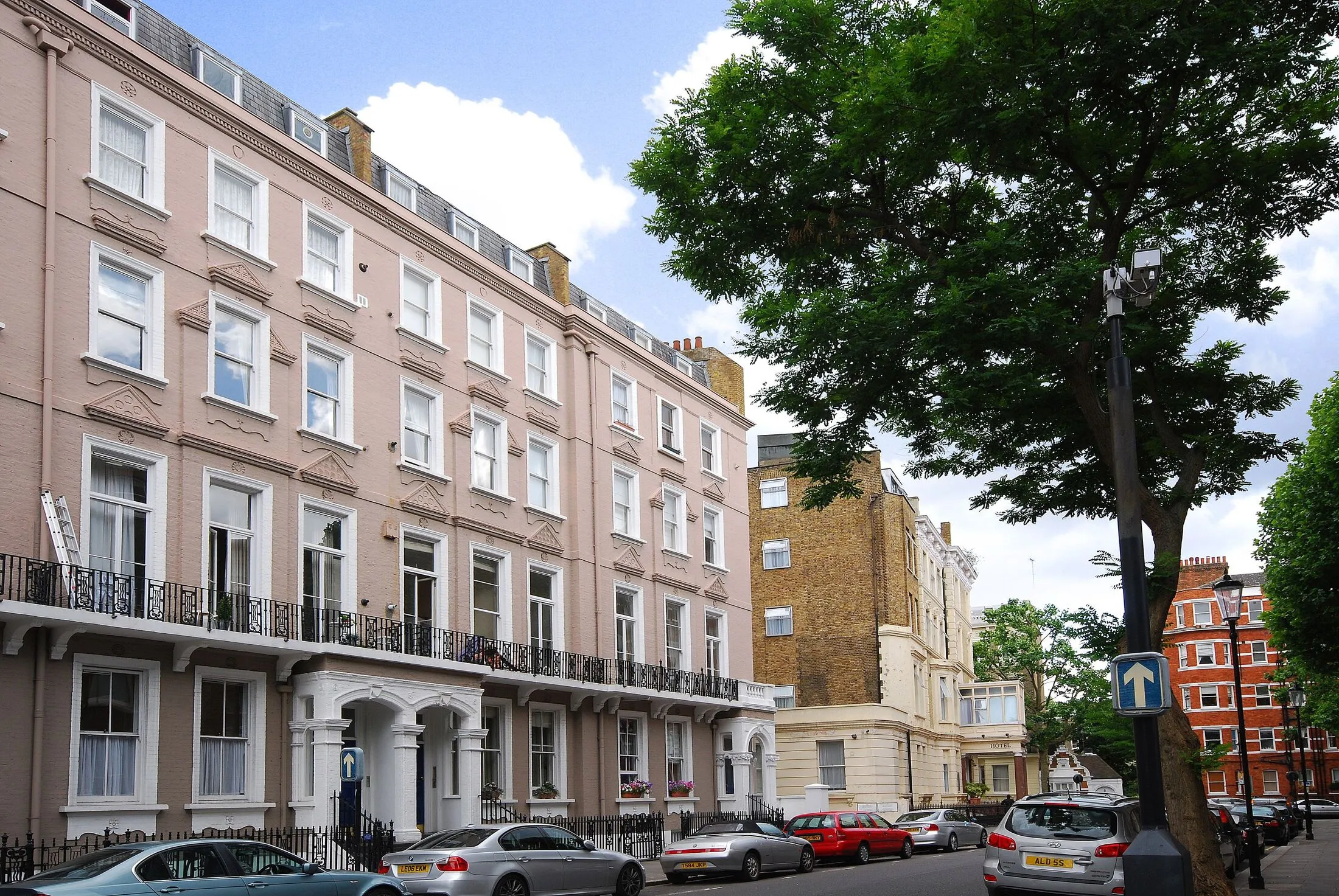 Flat Nevern Square in Greater London