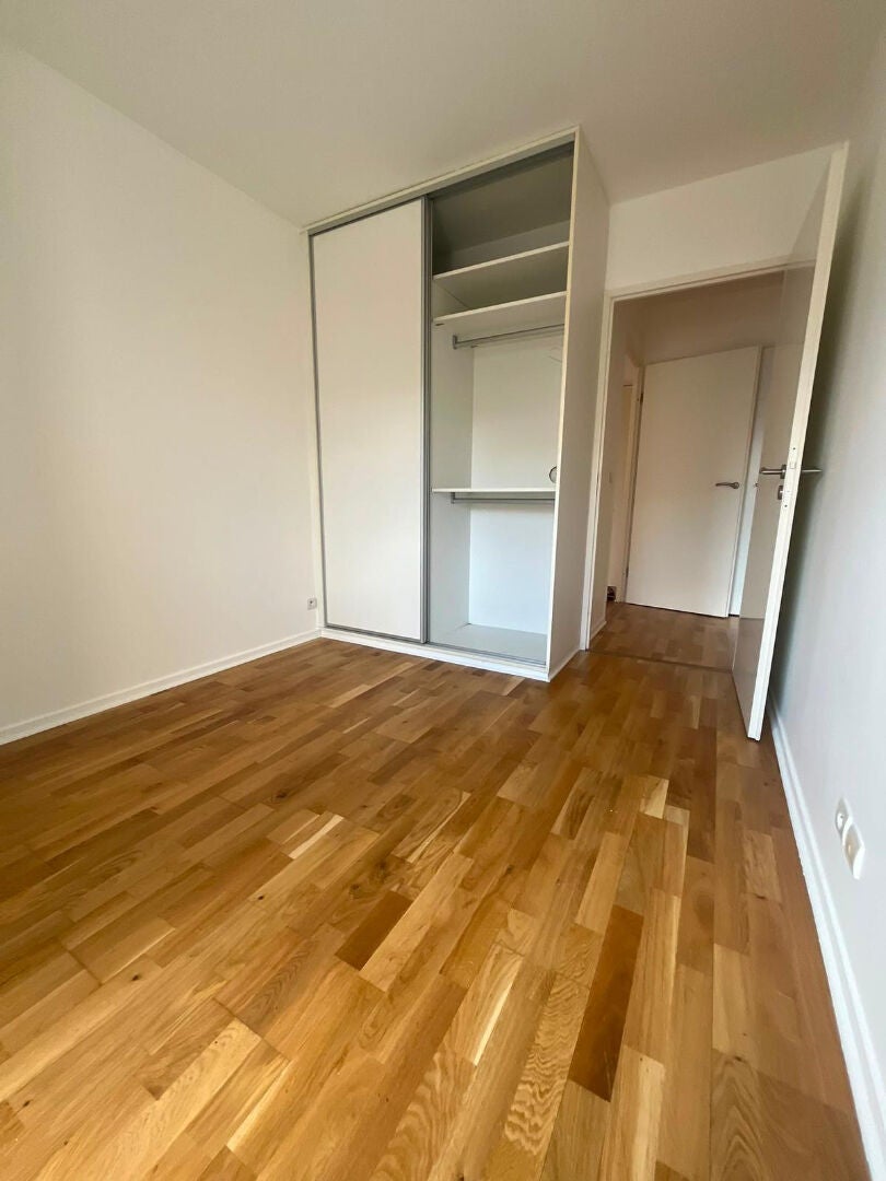 Flat Rue du Capitaine Edouard Roemer in Dammarie-les-Lys