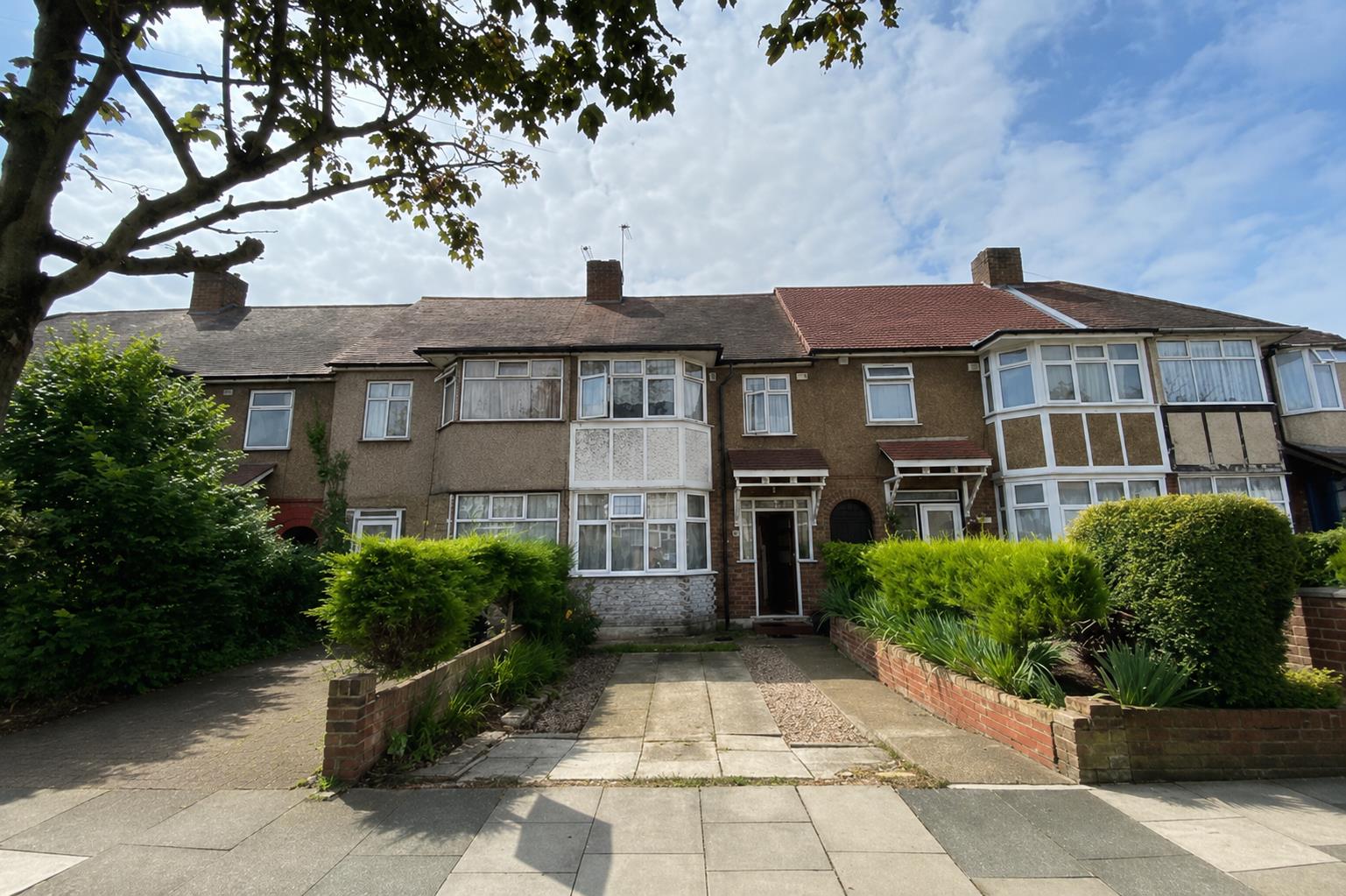 House Chestnut Road in Greater London