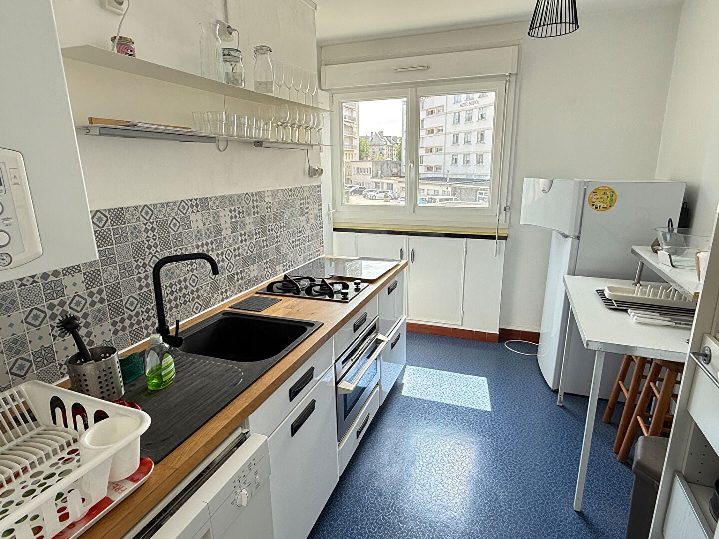 Flat Rue Gaston Lavalley in Caen