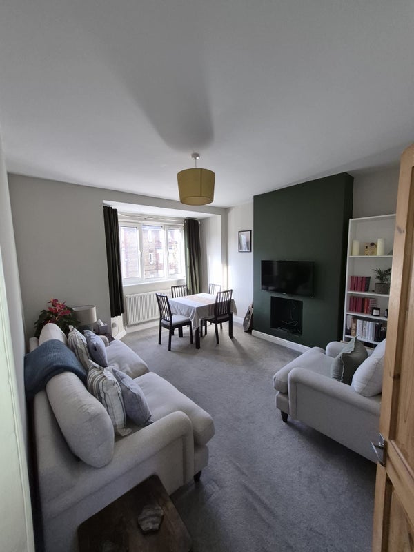Room Tooting Grove in Greater London