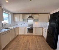 Flat Elmira Way in Salford