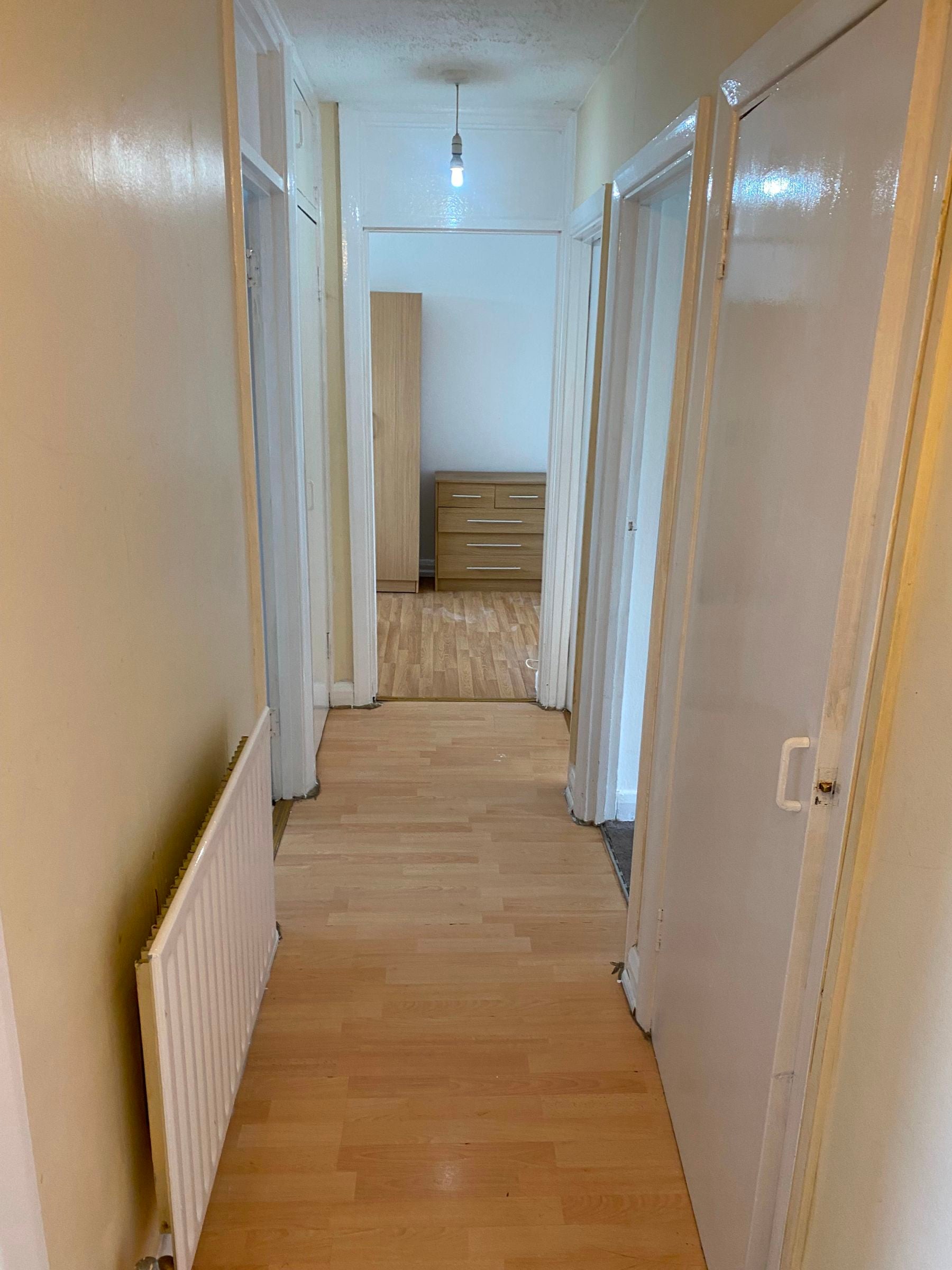 Flat Larch Crescent in Greater London
