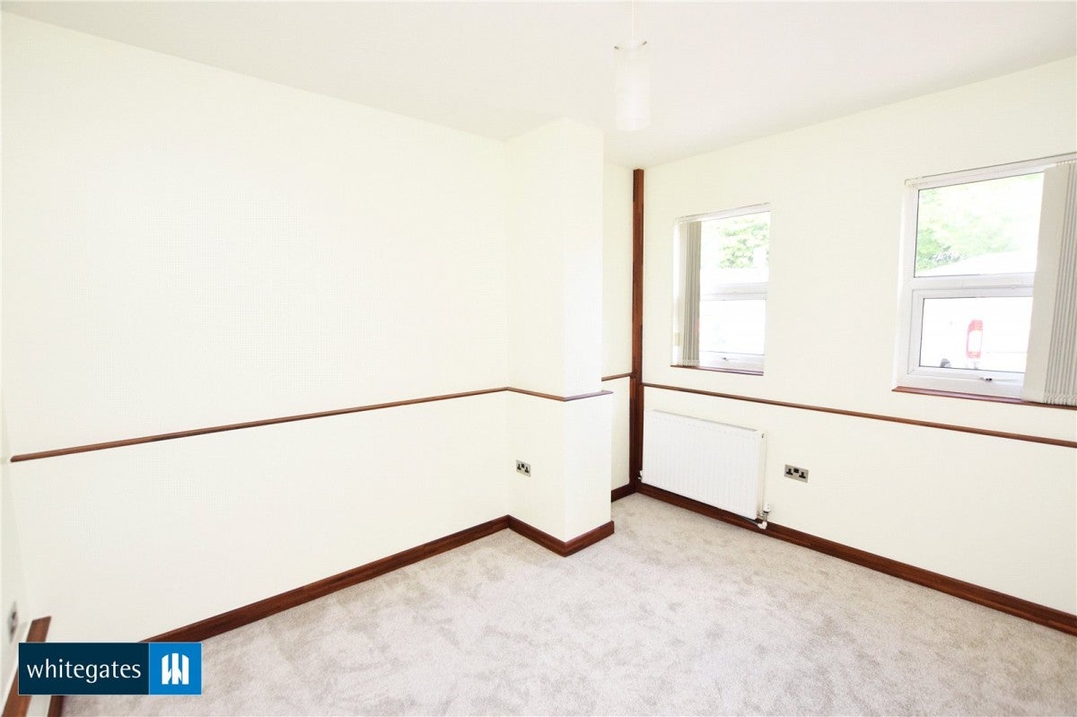 Flat Moorhouse Avenue in Leeds