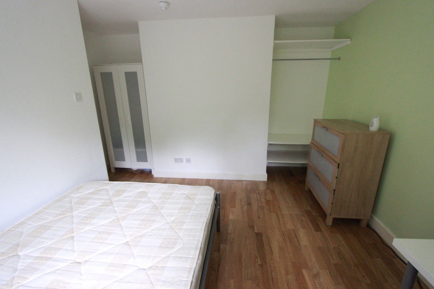 Room Goldings Crescent in Welwyn Hatfield