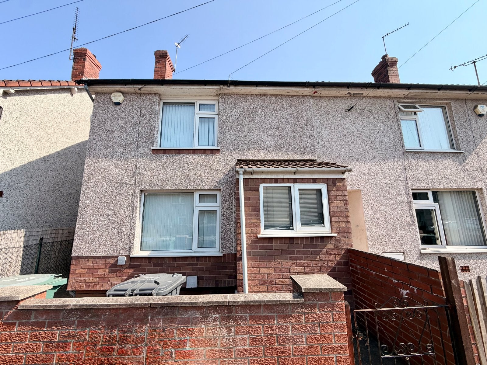 House Frank Road in Doncaster