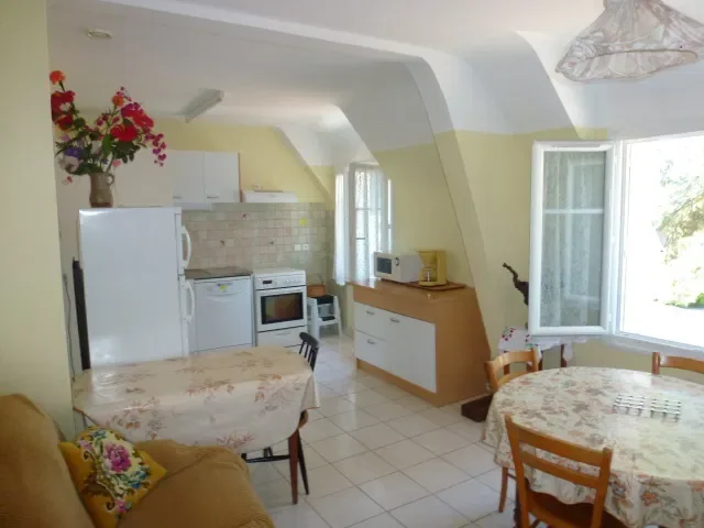 House Chemin de la Varenne in Chisseaux