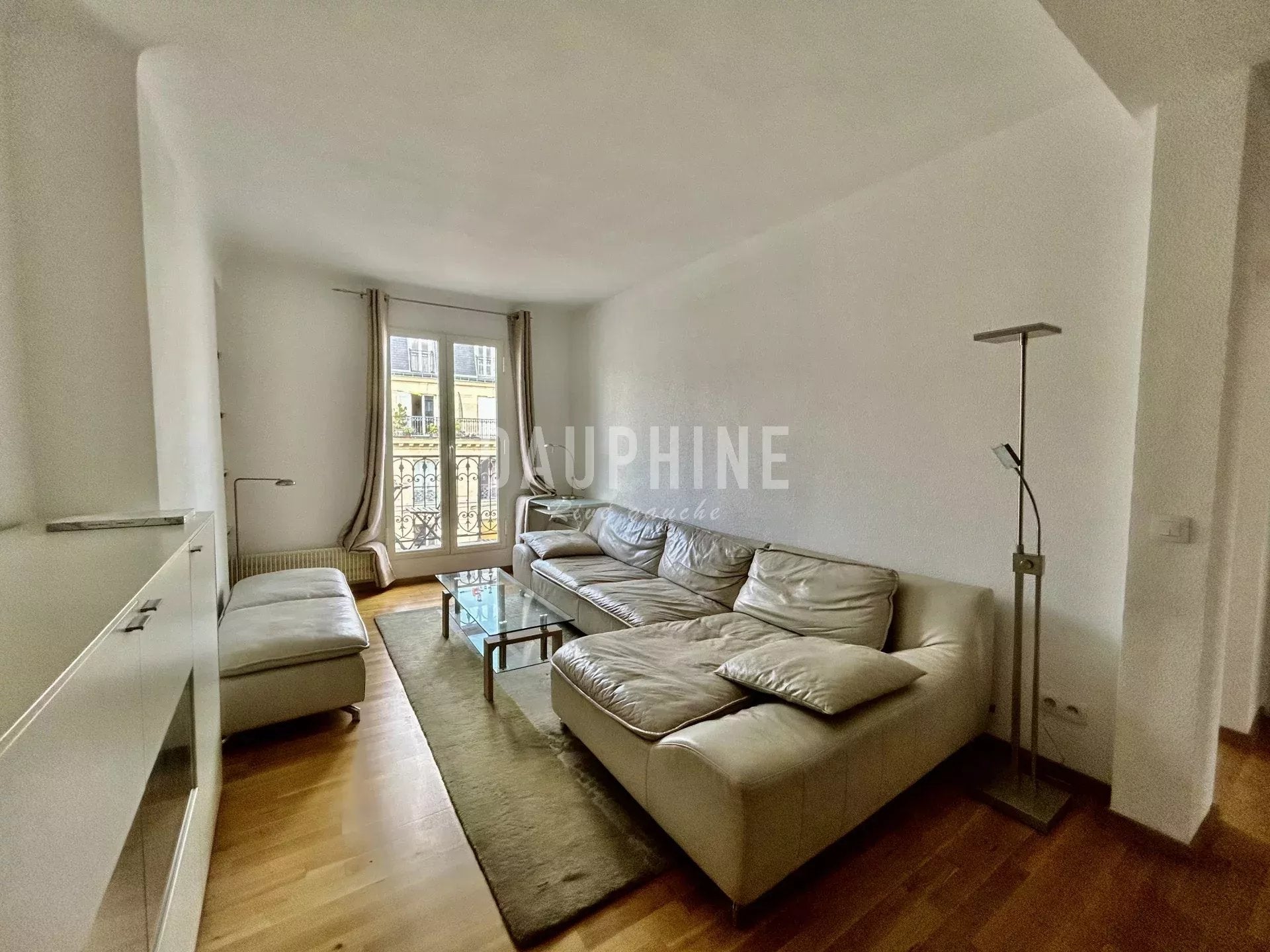 House Rue Auguste Comte in Paris