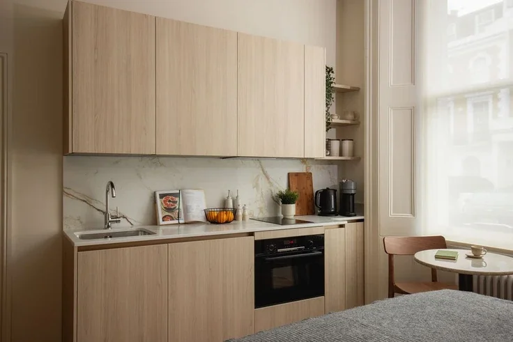 Flat Gloucester Avenue in Greater London