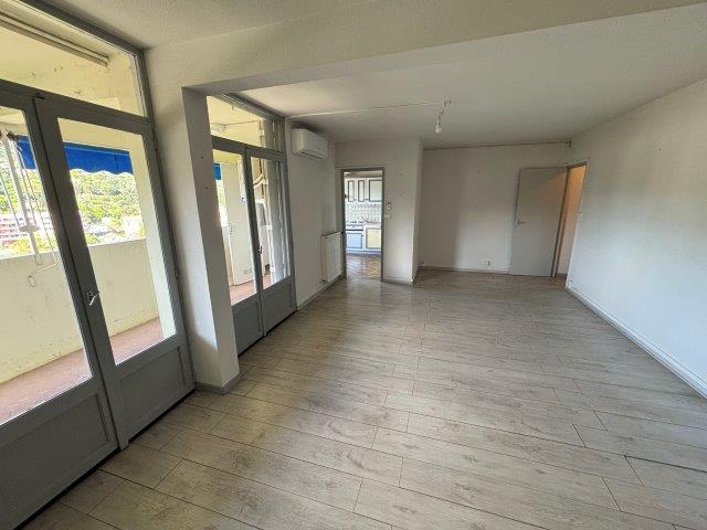 Appartement Place Pierre Semard à Alès