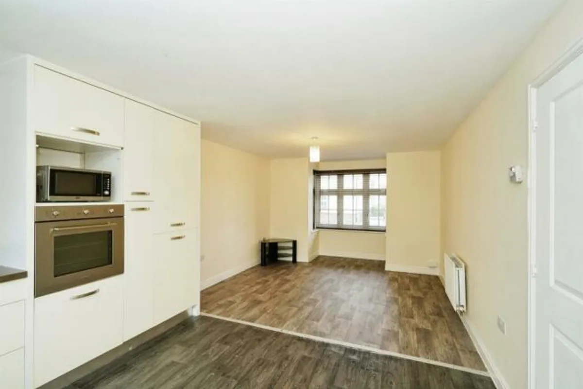 Flat Hercules Road in Calne