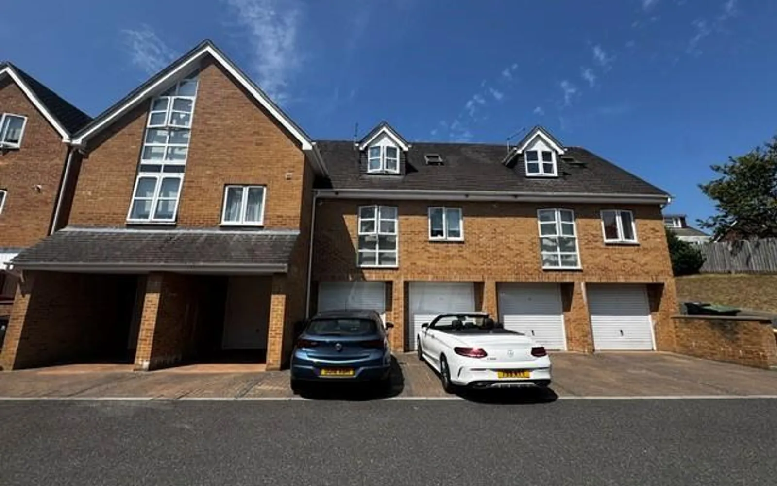House Olivia Close in Corfe Mullen