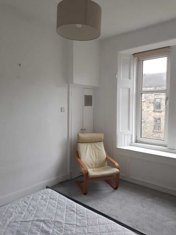 Room Nairn Street in Glasgow