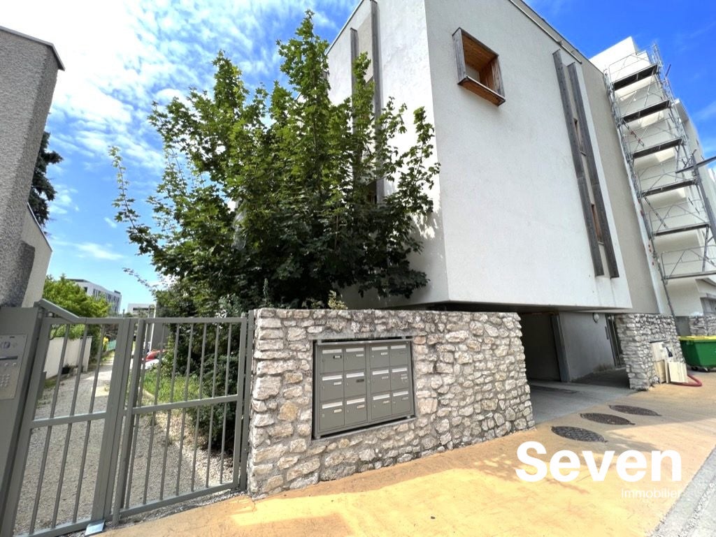 Flat Rue Pierre Semard in Saint-Martin-le-Vinoux