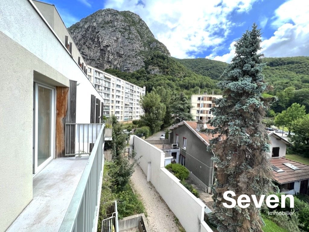 Flat Rue Pierre Semard in Saint-Martin-le-Vinoux