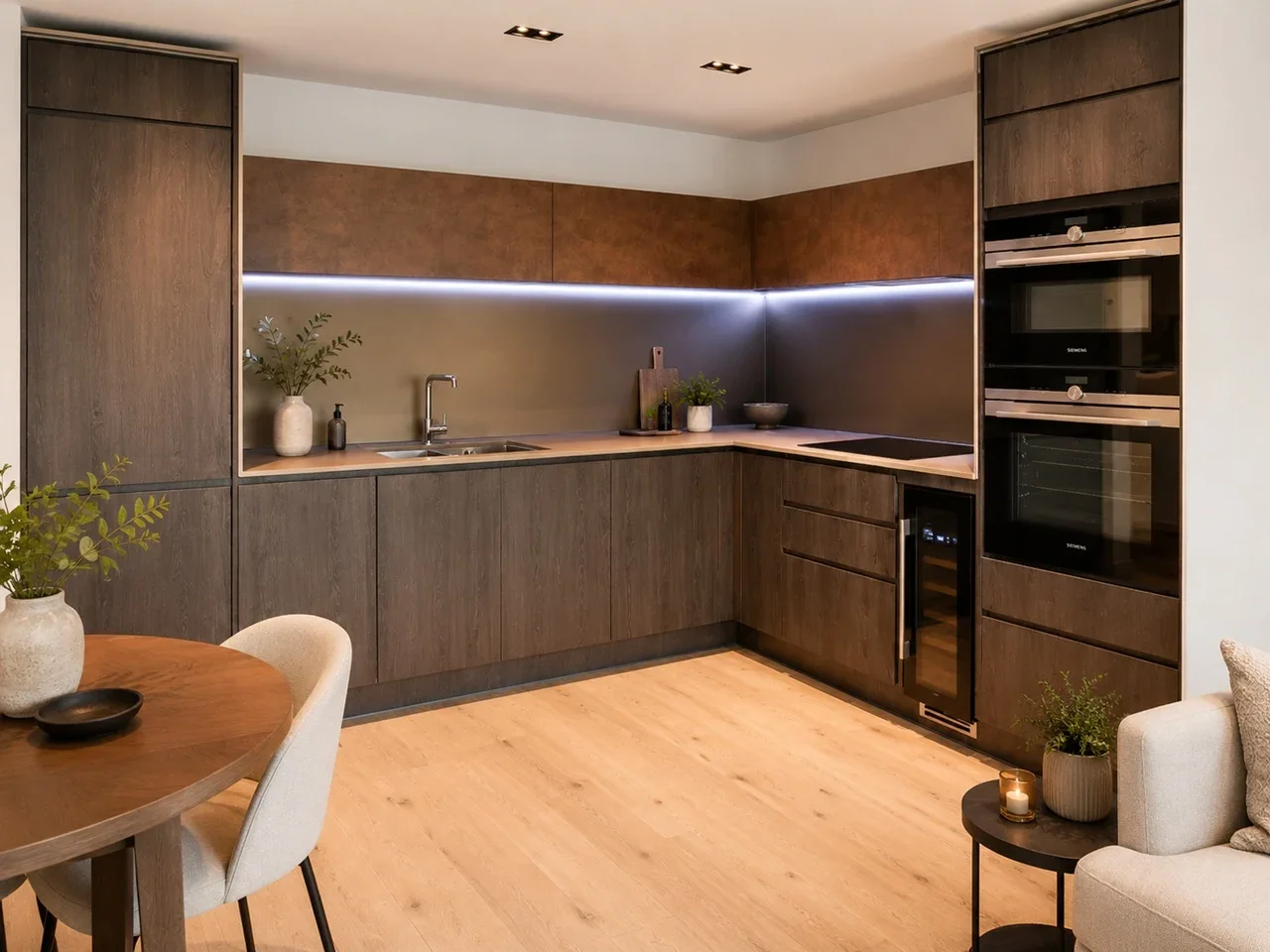 Flat Miles Street in Greater London