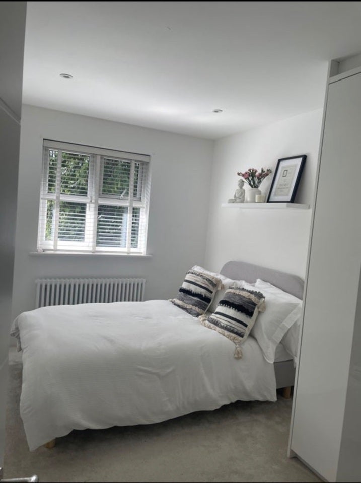 Room Parkhill Road in Greater London