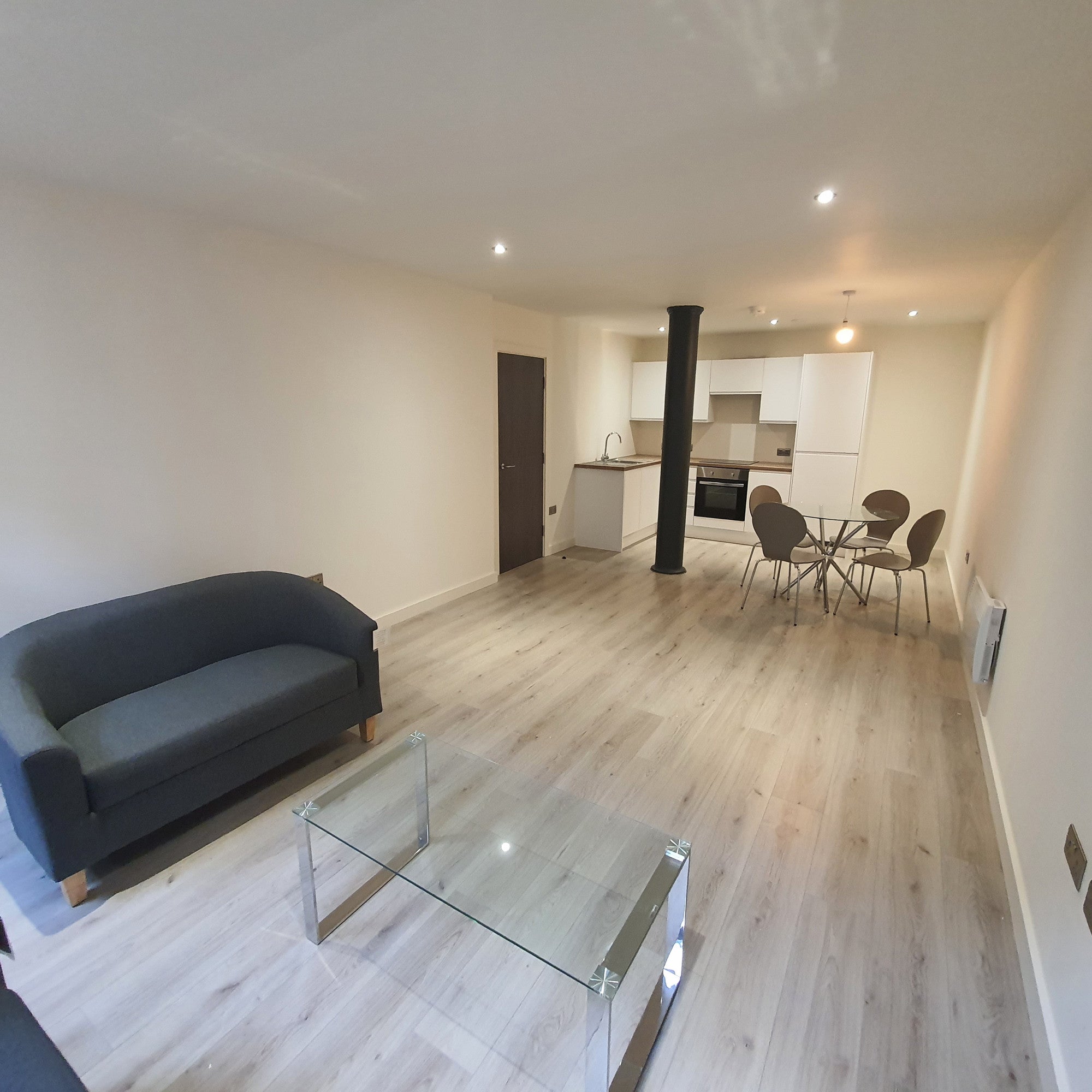 Flat Old Canal Road in Bradford