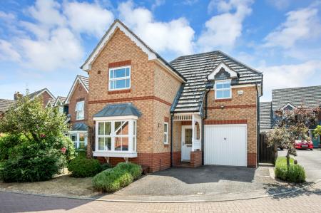 House Gilmore Close in Oakham