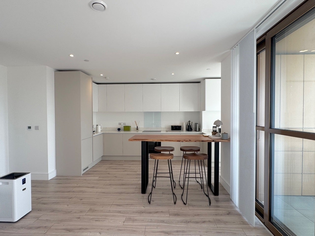 Room Goodhall Street in Greater London