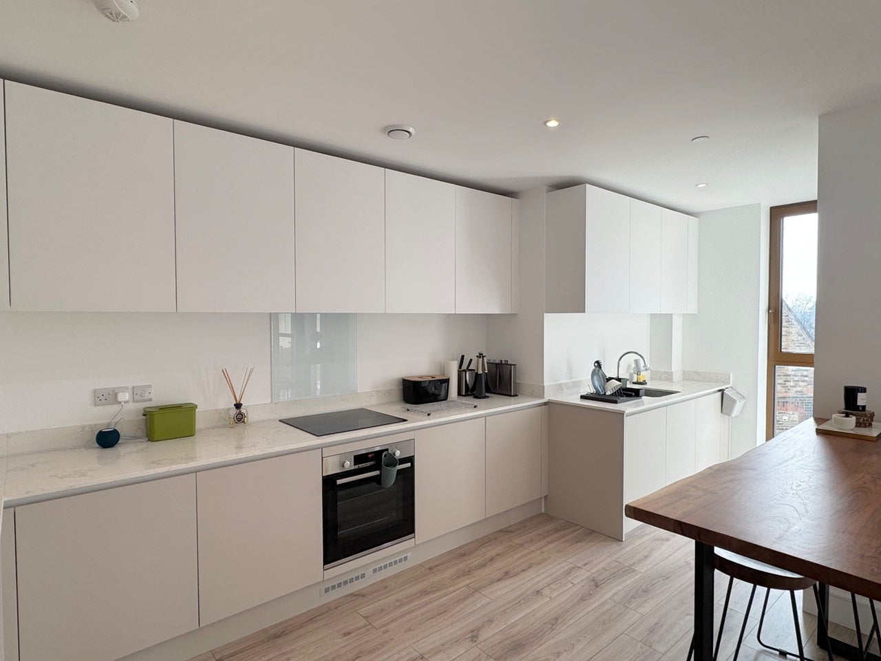 Room Goodhall Street in Greater London
