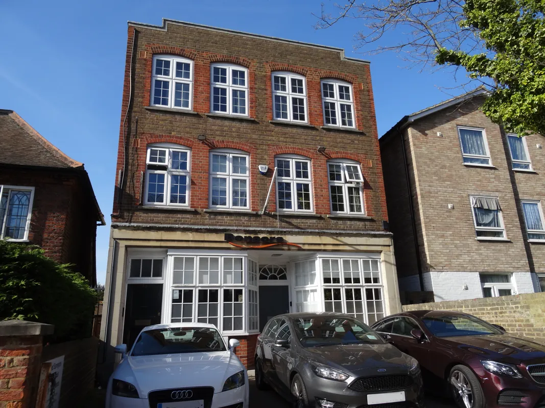 Flat Old London Road in Greater London
